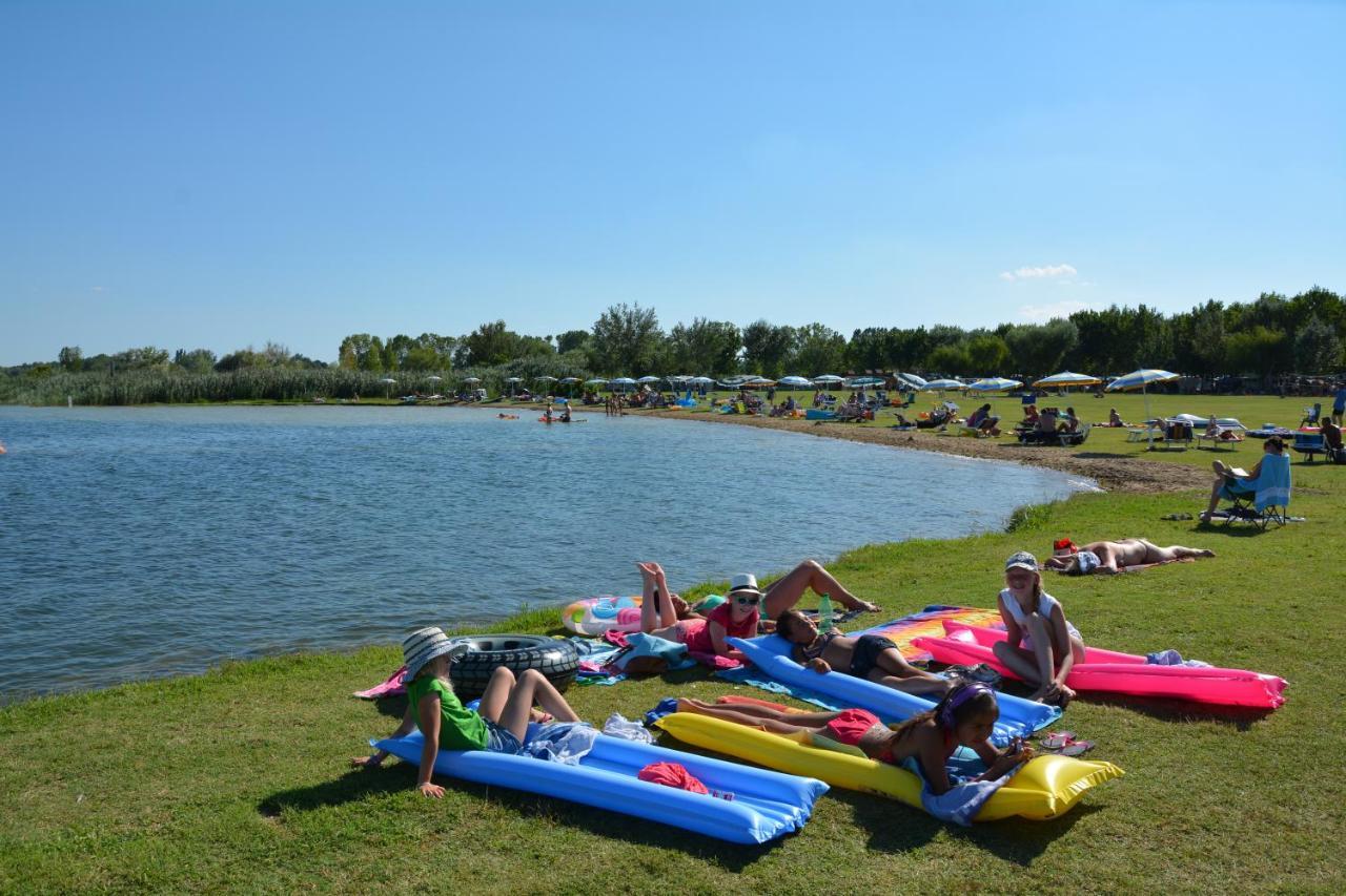 Camping Badiaccia Village Castiglione del Lago Exterior foto